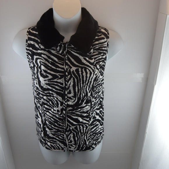 I.N. Studio Zebra Puffer Vest w/ Removable Fur - Picture 2 of 8